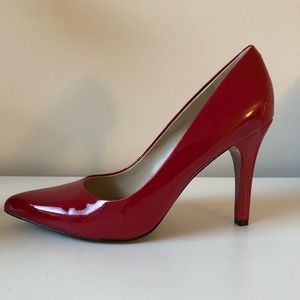 Nine West red high heel pumps